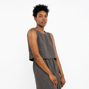 • Elizabeth Suzann • Petra Crop in Pepper Linen Gauze
